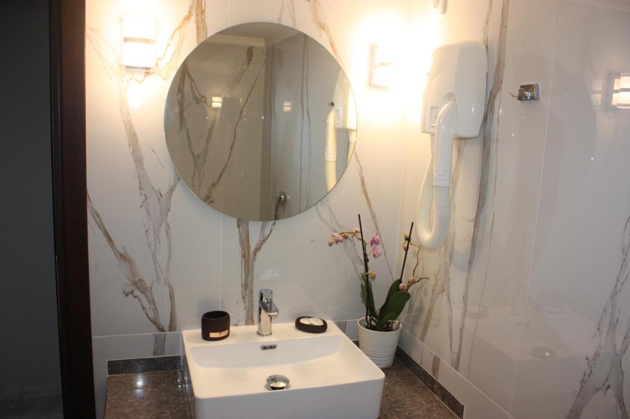 Hotel Cariatis Nea Kallikrateia Buitenkant foto
