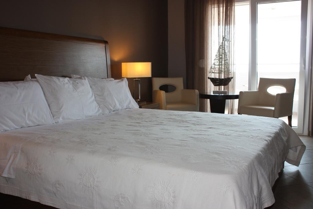 Hotel Cariatis Nea Kallikrateia Buitenkant foto