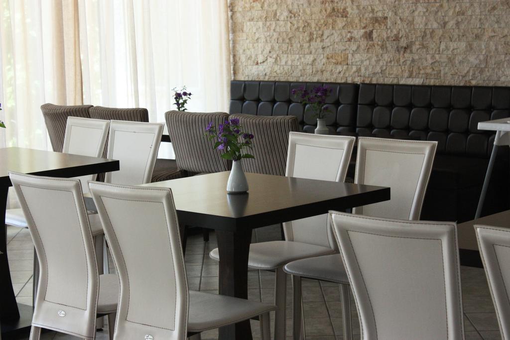 Hotel Cariatis Nea Kallikrateia Buitenkant foto