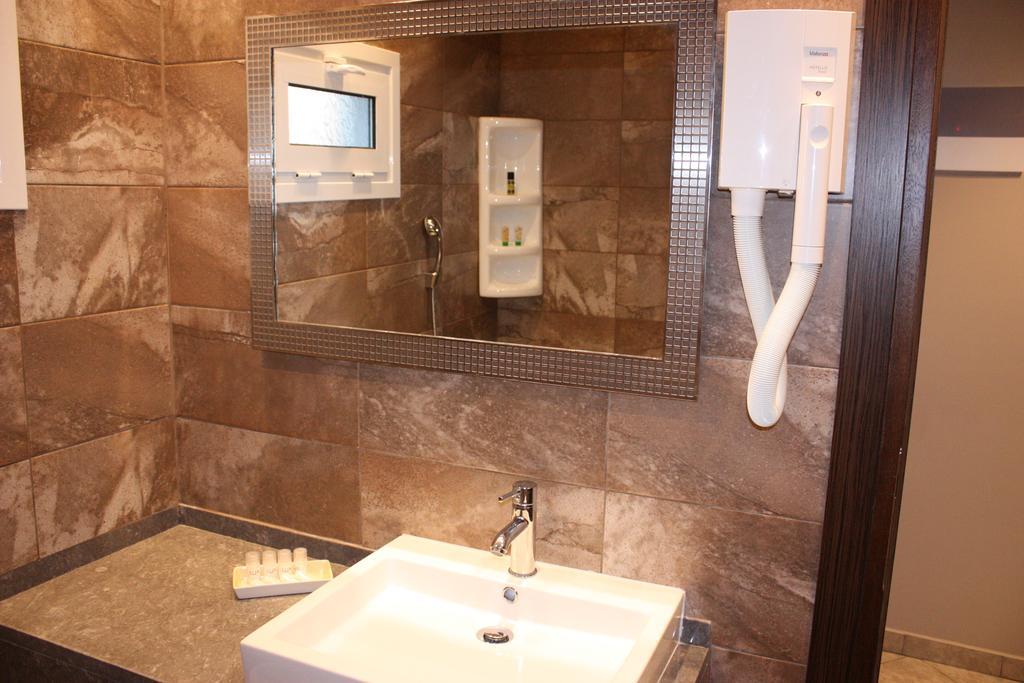 Hotel Cariatis Nea Kallikrateia Buitenkant foto