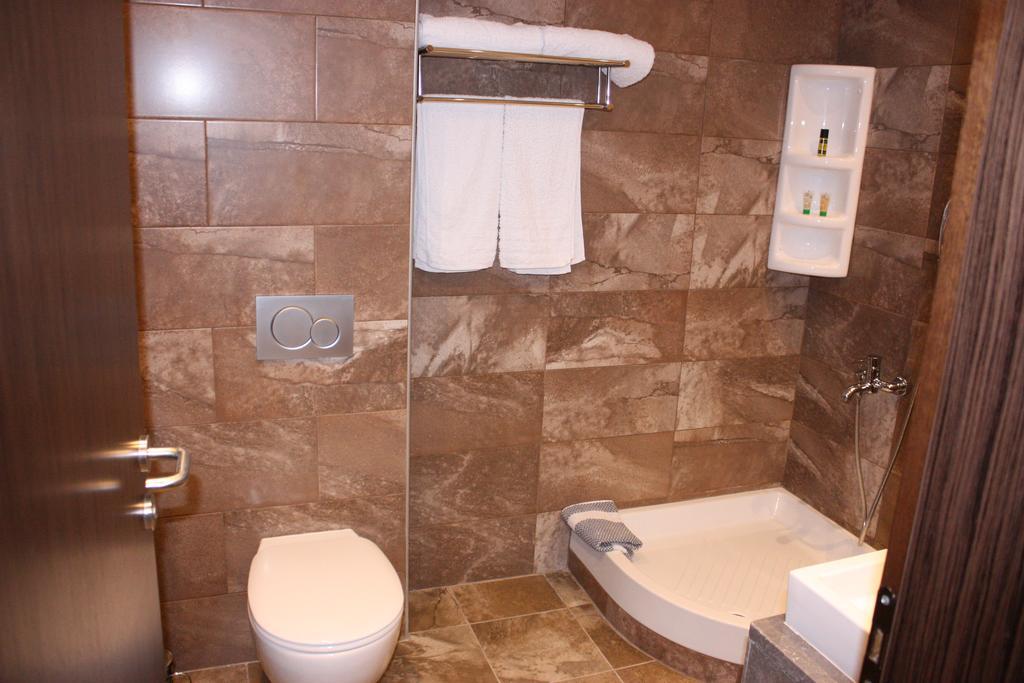 Hotel Cariatis Nea Kallikrateia Buitenkant foto