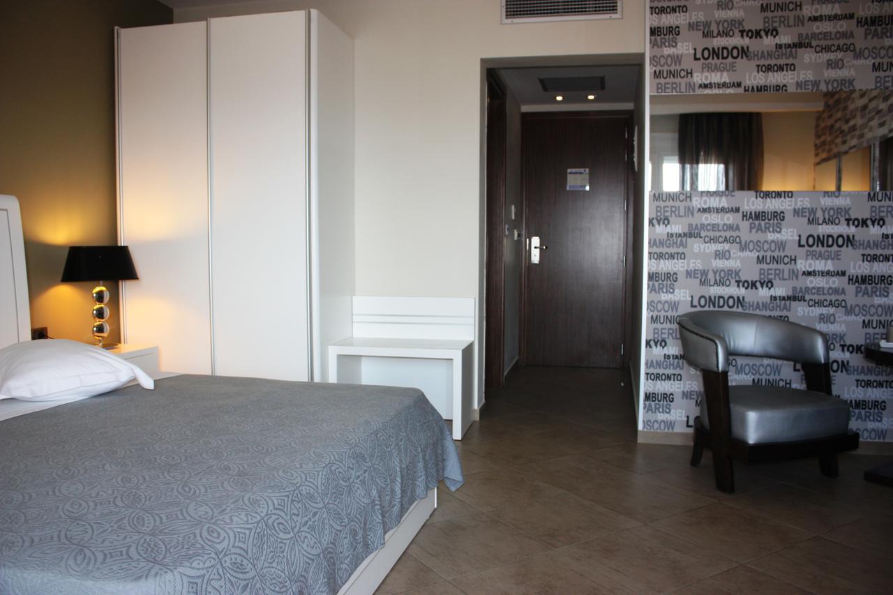 Hotel Cariatis Nea Kallikrateia Buitenkant foto