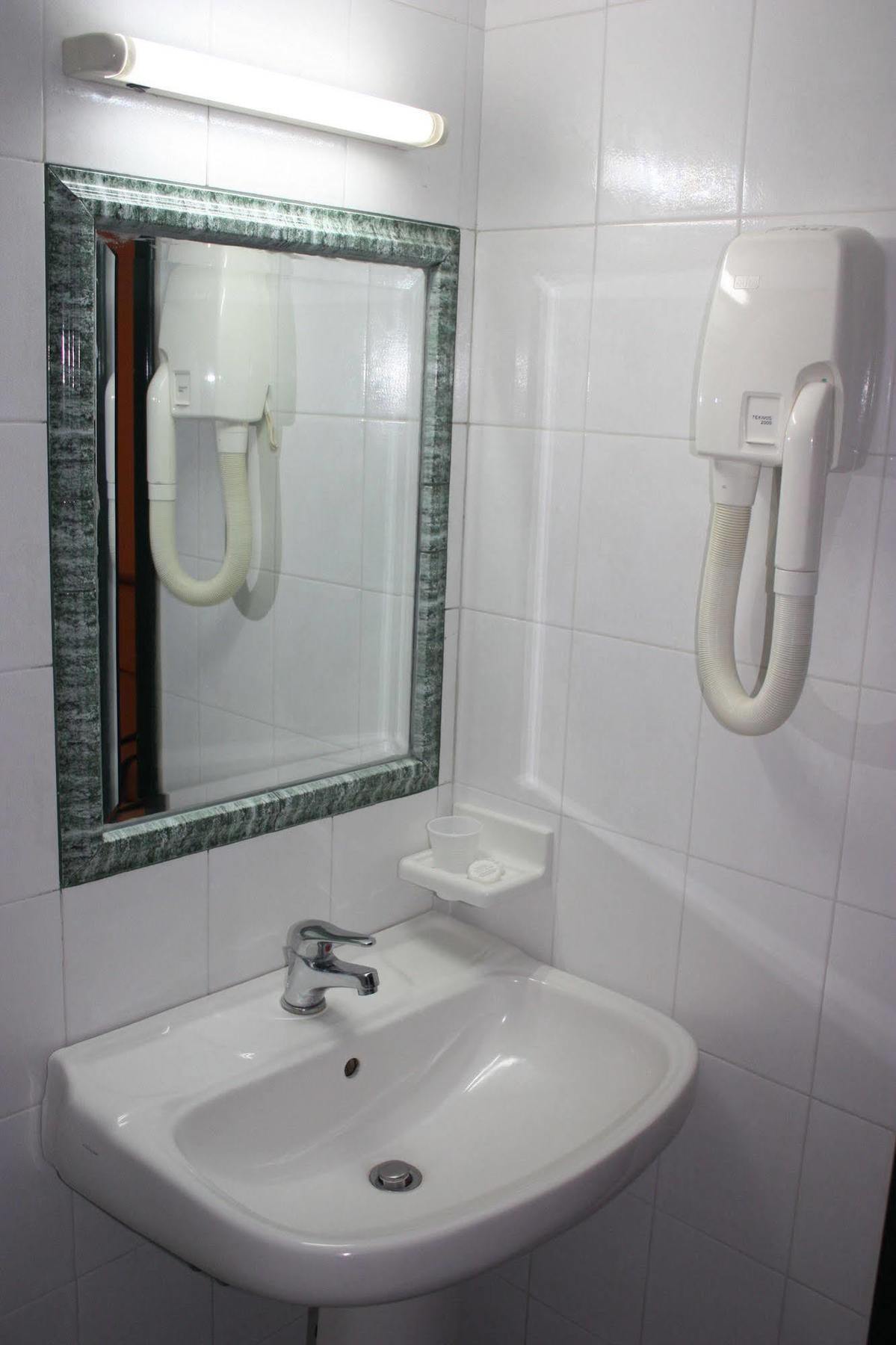 Hotel Cariatis Nea Kallikrateia Buitenkant foto