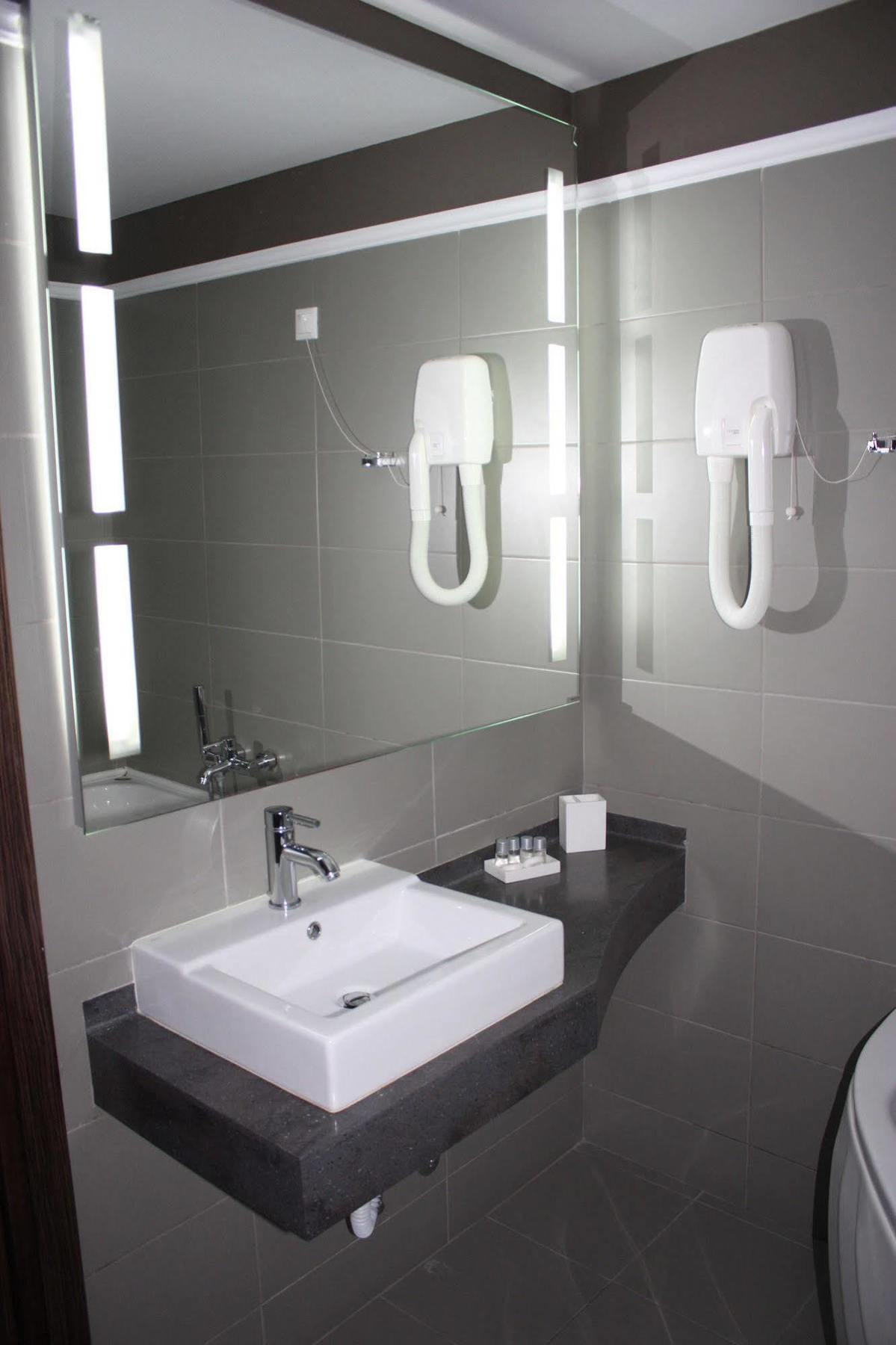 Hotel Cariatis Nea Kallikrateia Buitenkant foto