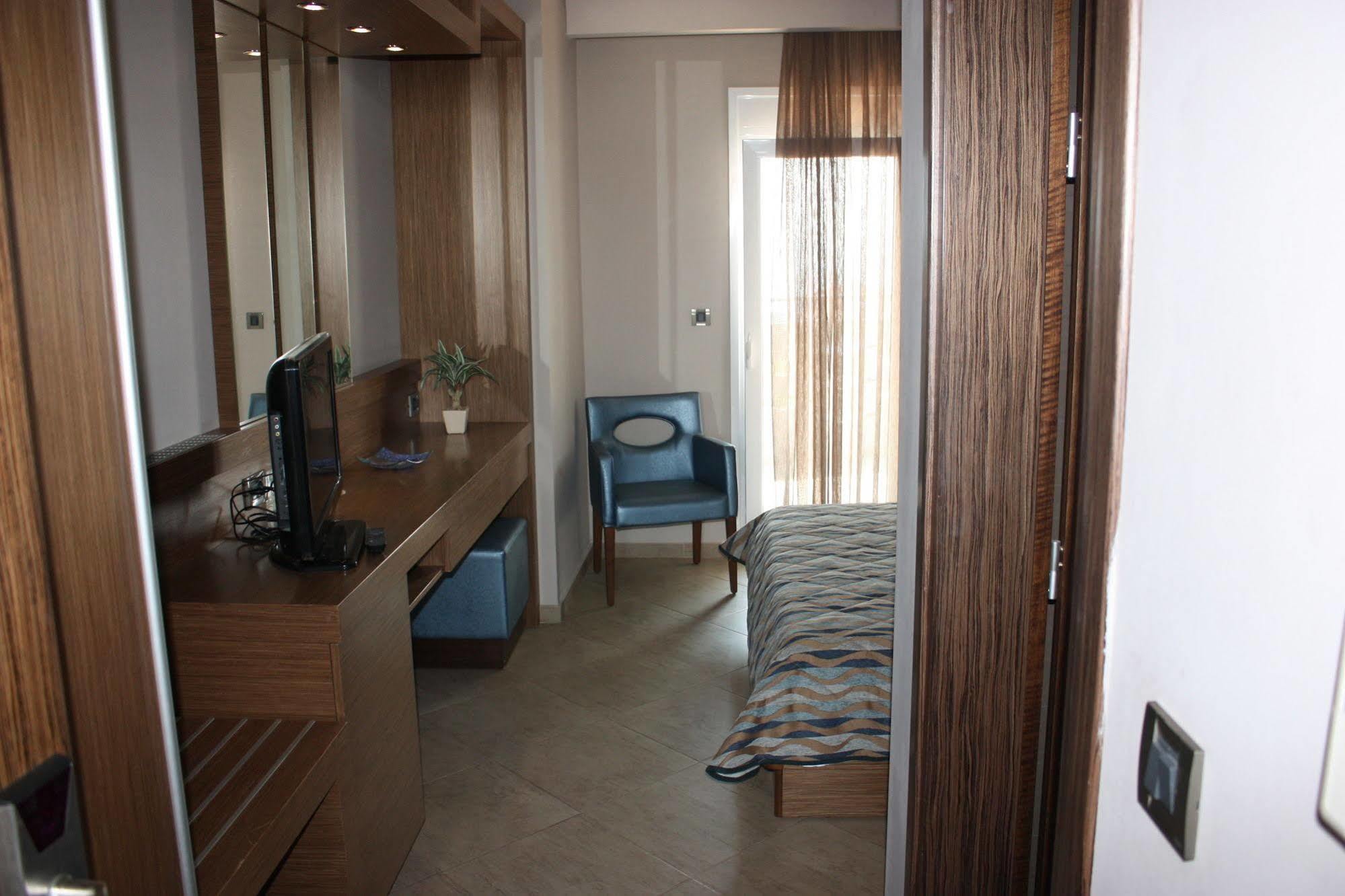 Hotel Cariatis Nea Kallikrateia Buitenkant foto