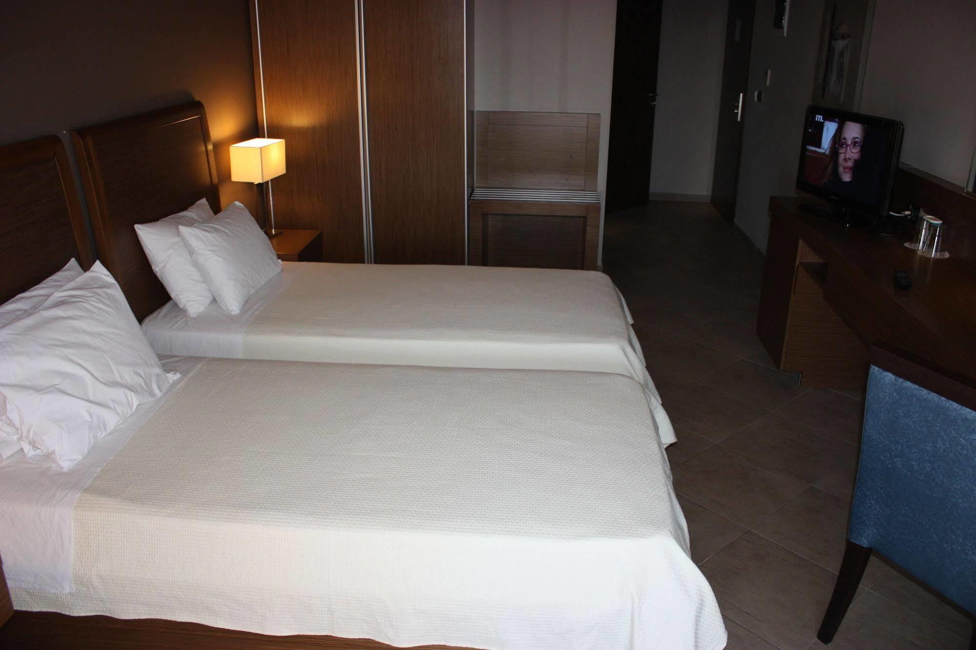 Hotel Cariatis Nea Kallikrateia Buitenkant foto